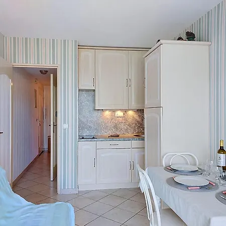 Lägenhet Port Soleil-7 By Interhome