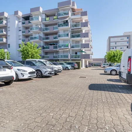 Lägenhet Port Soleil-7 By Interhome
